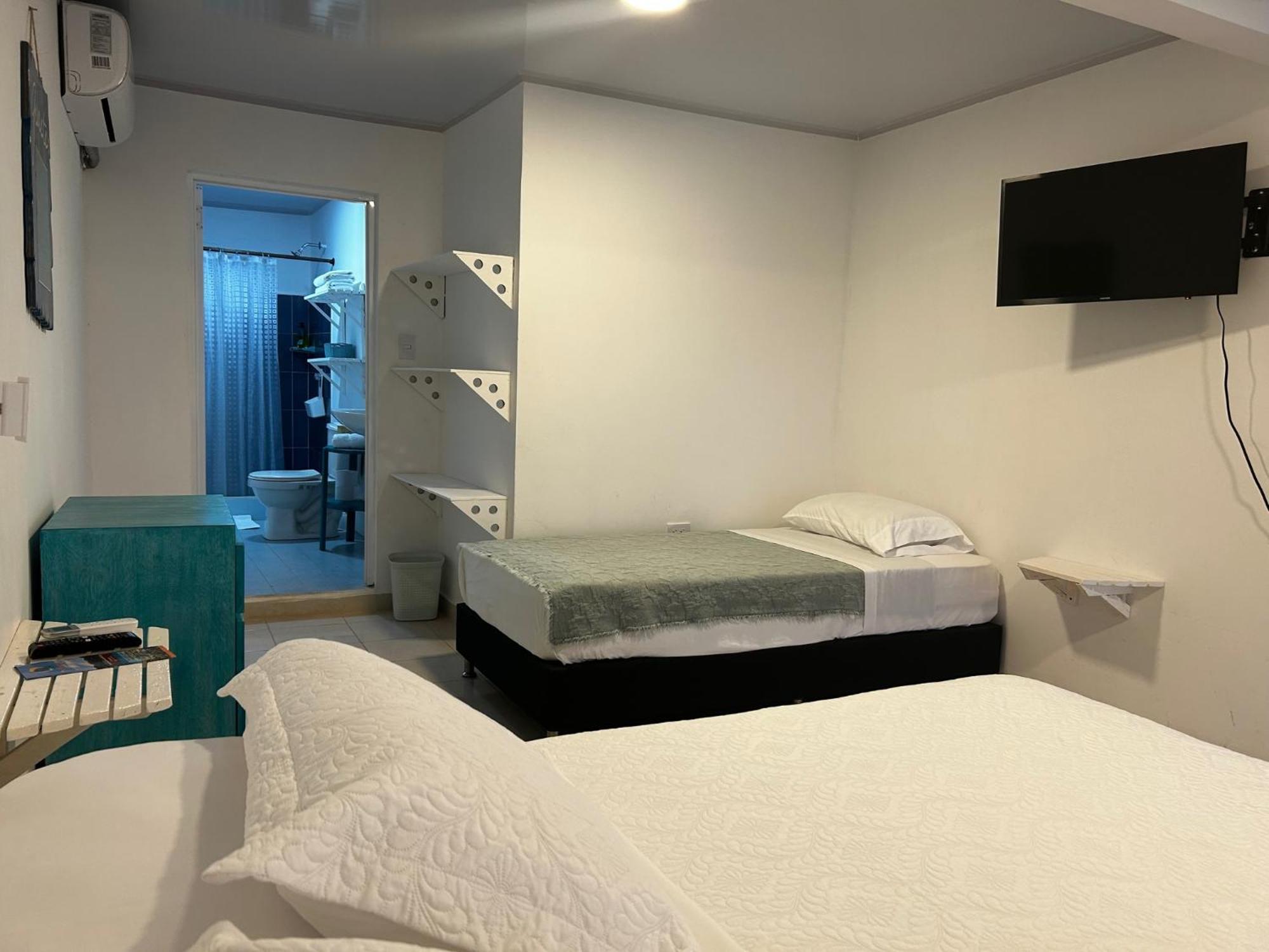 Hotel Miss Francias Home Santa Catalina Island Екстериор снимка