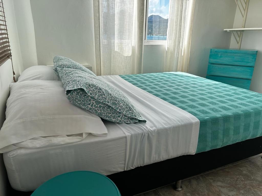 Hotel Miss Francias Home Santa Catalina Island Екстериор снимка