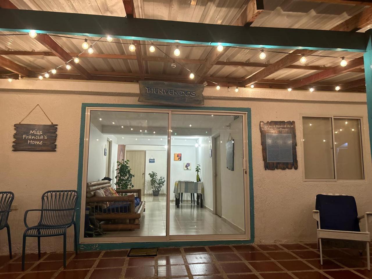 Hotel Miss Francias Home Santa Catalina Island Екстериор снимка