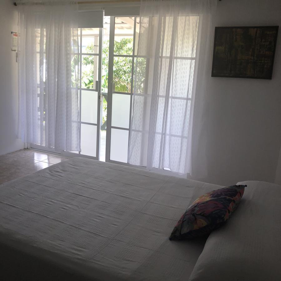 Hotel Miss Francias Home Santa Catalina Island Екстериор снимка